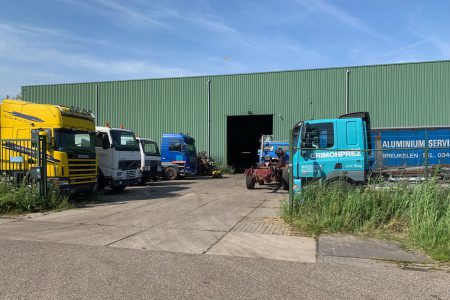 Frans Leeman Trucks & Parts Autosloperij