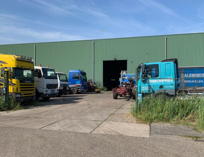 Frans Leeman Trucks & Parts Autosloperij